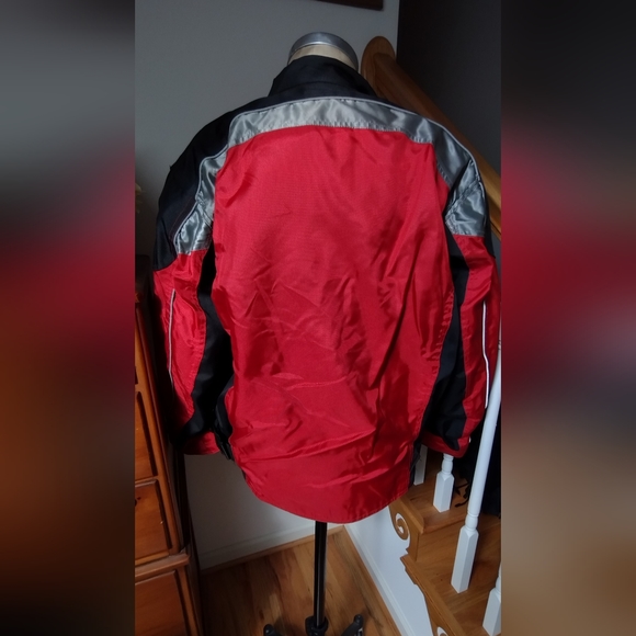 AGV sport armored motorcycle jacket - Picture 4 of 9